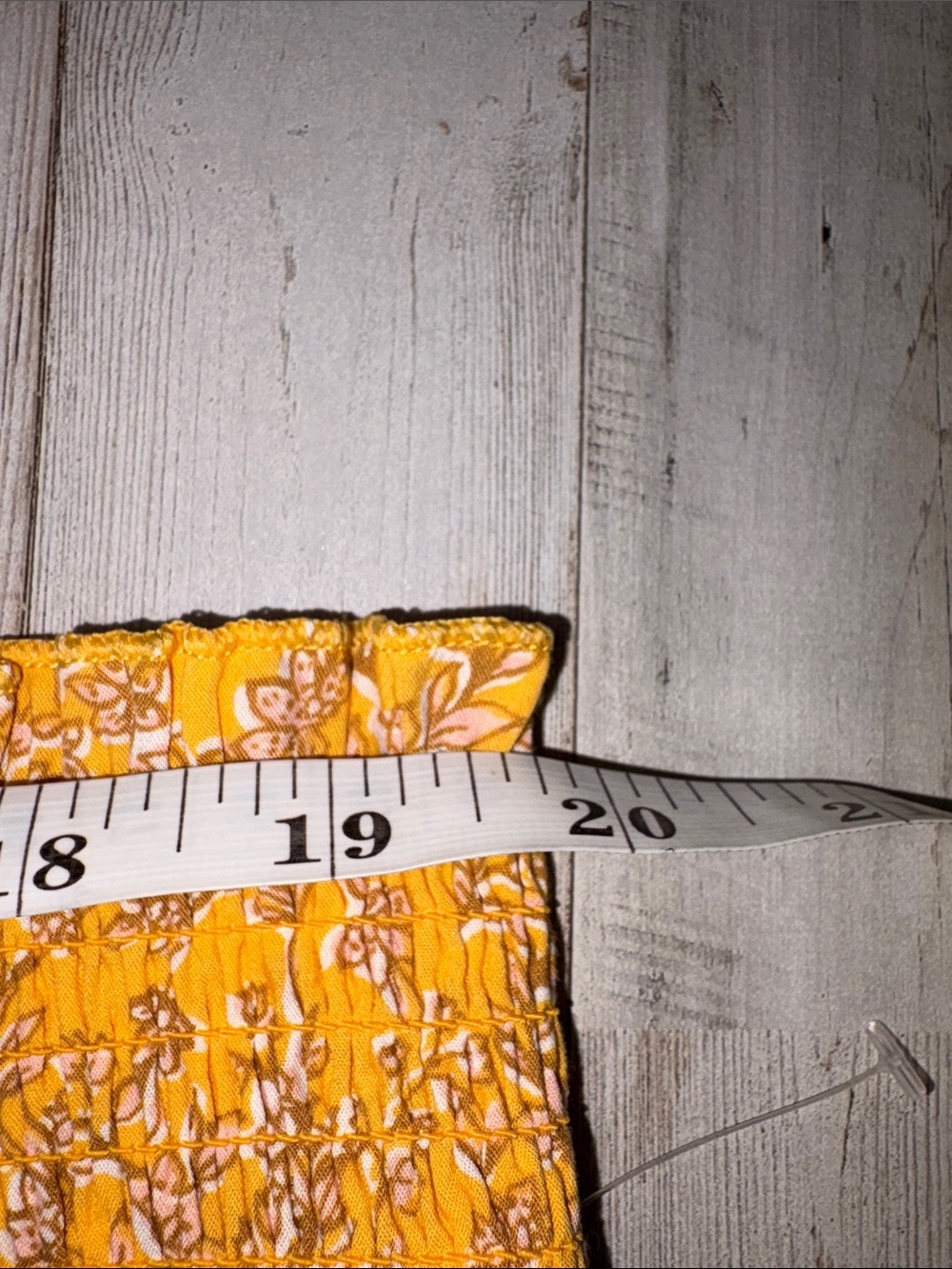 Old Navy Yellow Floral High-Waist Women's Shorts Size 2X - Picture 3 of 9